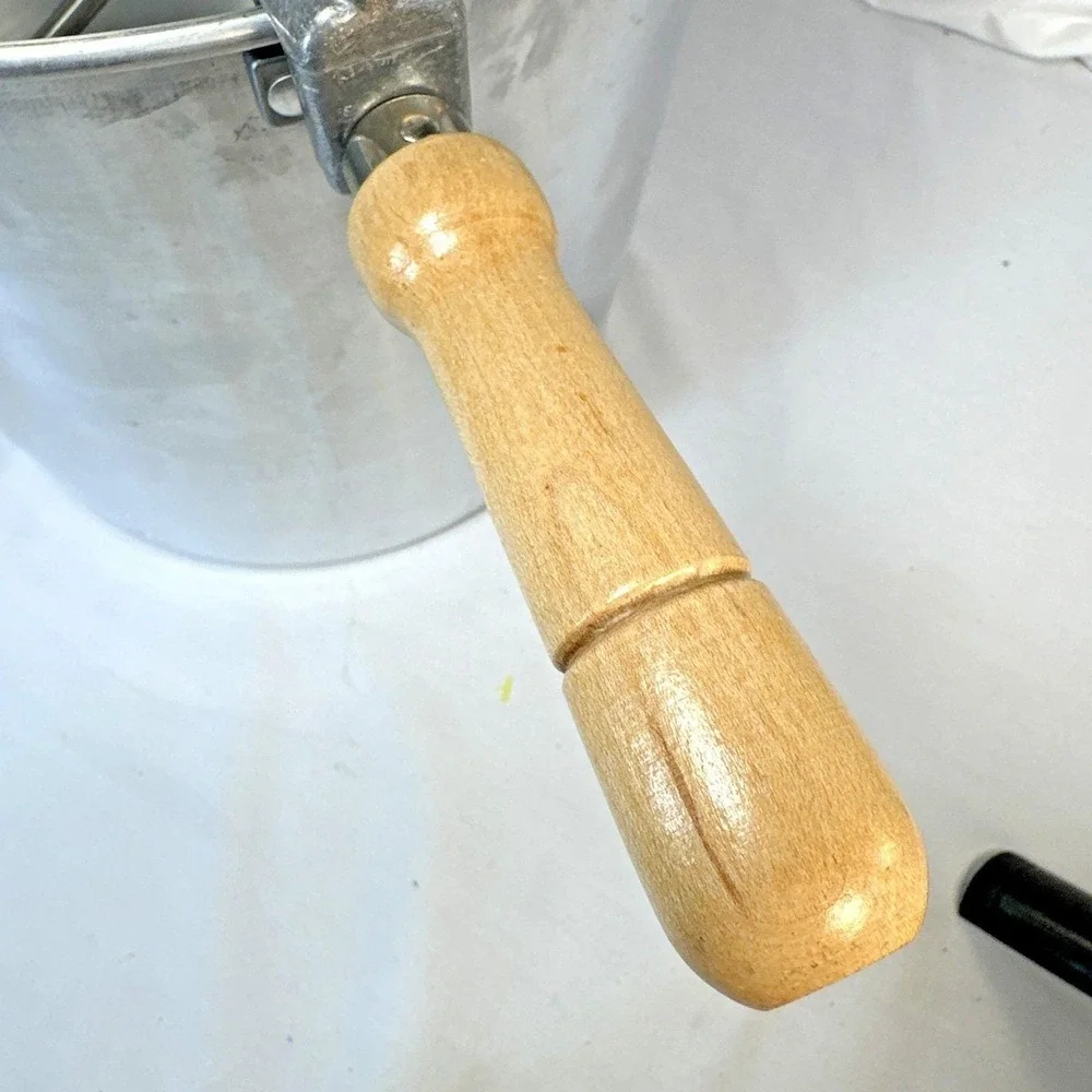 1960's CamCo Vintage Dough Maker Hand Crank Mixing And Kneading EVC